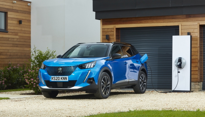 PEUGEOT e-2008 named ‘Best Crossover’ at the Topgear Electric Awards 2021