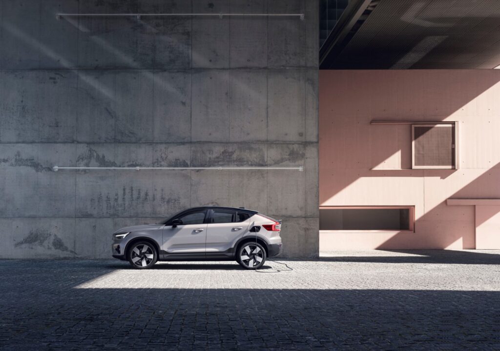 Volvo Cars opens order books for new, electric C40 Recharge