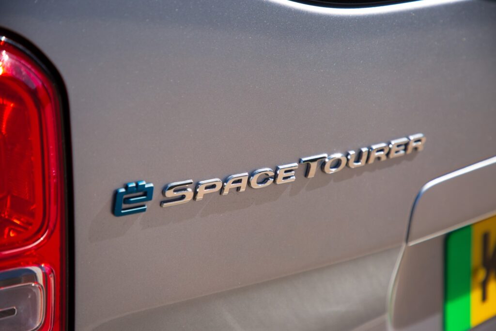Citroën s new ë-SpaceTourer range. The far-reaching changes see the removal of the existing 'Business' and 'Feel' trim levels, replacing them with new 'Business Edition' and 'Flair' versions.