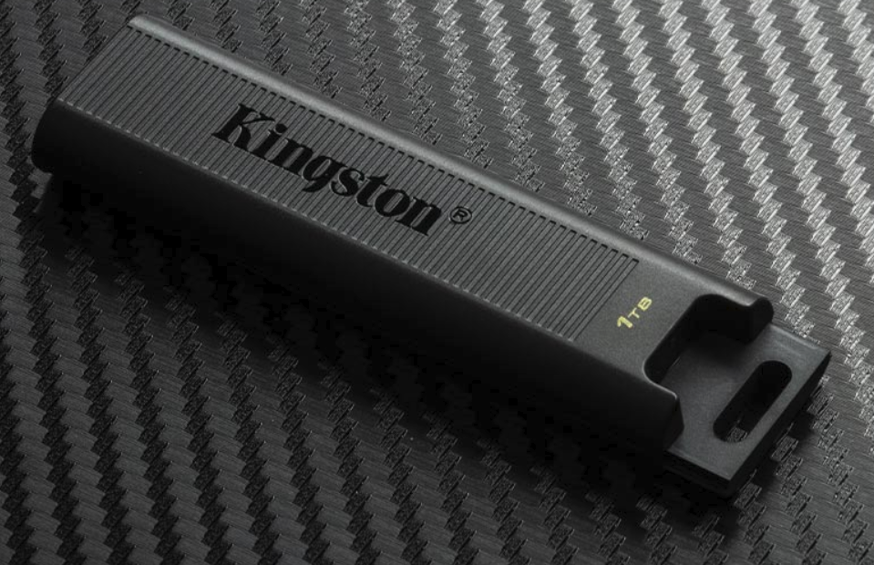 Kingston Digital DataTraveler Max USB 3.2 Gen 2 Flash Drive 1TB